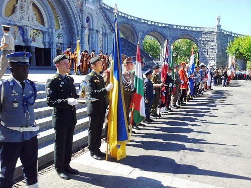 «Слуги Христа – слуги миру» 56-е Міжнародне військове паломництво до Люрду «Слуги Христа – слуги миру» 56-е Міжнародне військове паломництво до Люрду